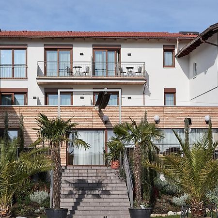 Hotel Gasthof-Strasser Tumeltsham エクステリア 写真